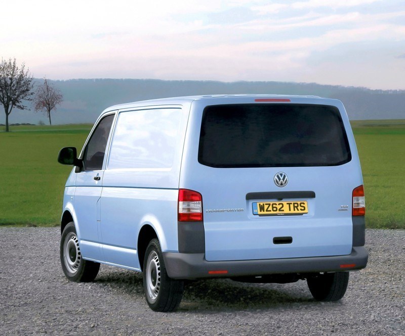 Happy B-Day to the Volkswagen Minibus and Transporter! Work Van Legend Turns 60 in UK This Year 38