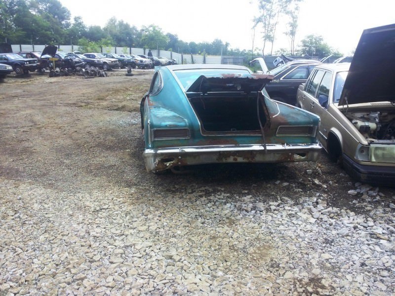 Junkyard Jems - Americana - 1961 Thunderbird, New Yorker, Mustangs and Rusty Tractors 7