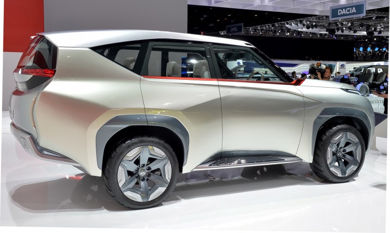 Latest Mitsubishi Exterior Designs Are Bizarre and Alarming 4