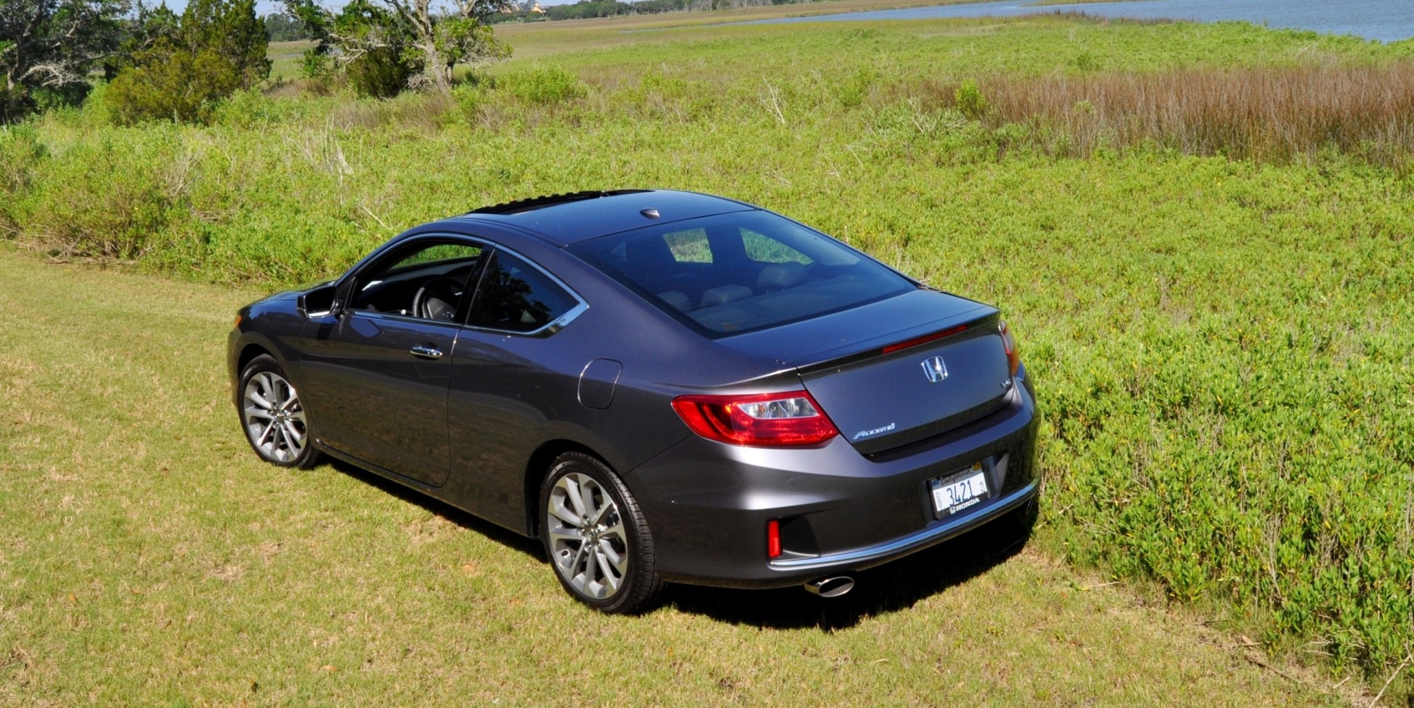 MEGA Road Test Review - 2014 Honda Accord Coupe V6 EX-L Navi With Six