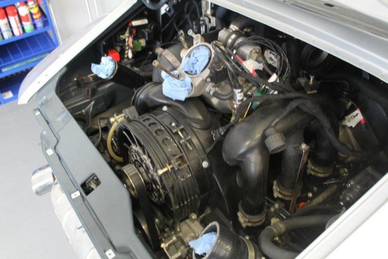 McChip-DKR Porsche 993 GT2 Mc600 23