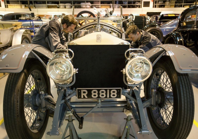 Past and Future Perfect - Rolls-Royce Is Evergreen in 111-Year History - 111 RARE Photos To Celebrate 34