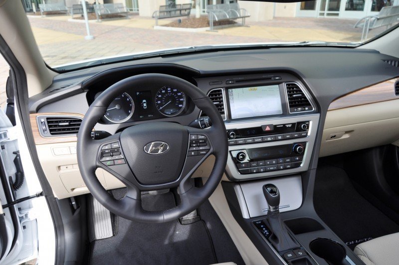 Road Test Review - 2015 Hyundai Sonata - INTERIOR Focus - 2.4L Limited 31