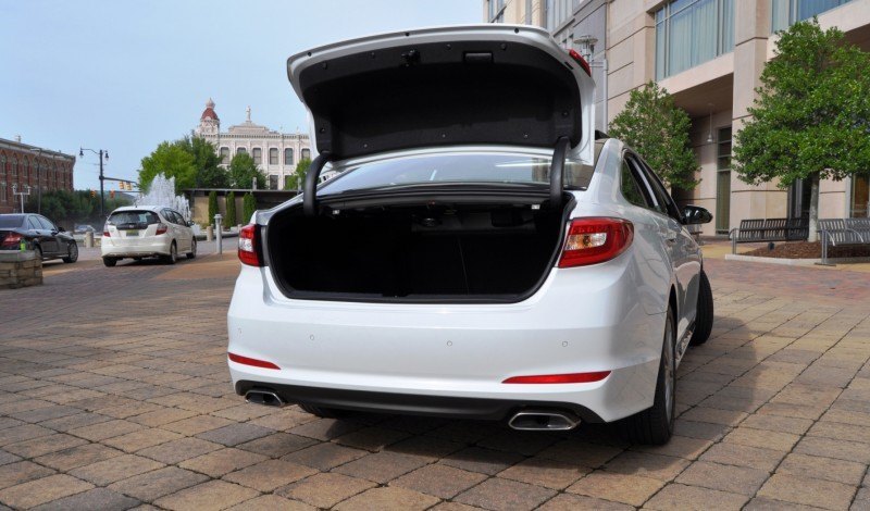 Road Test Review - 2015 Hyundai Sonata - INTERIOR Focus - 2.4L Limited 39