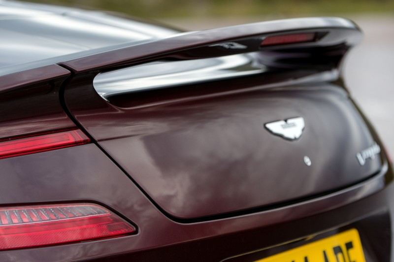 Vanquish Volante in Divine Red_15
