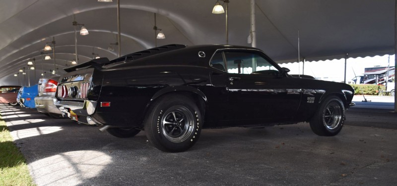 1969 Ford Mustang BOSS 429 in Raven Black 19
