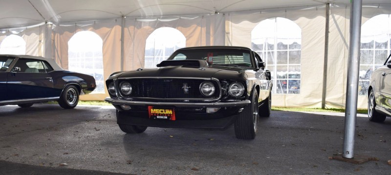 1969 Ford Mustang BOSS 429 in Raven Black 30