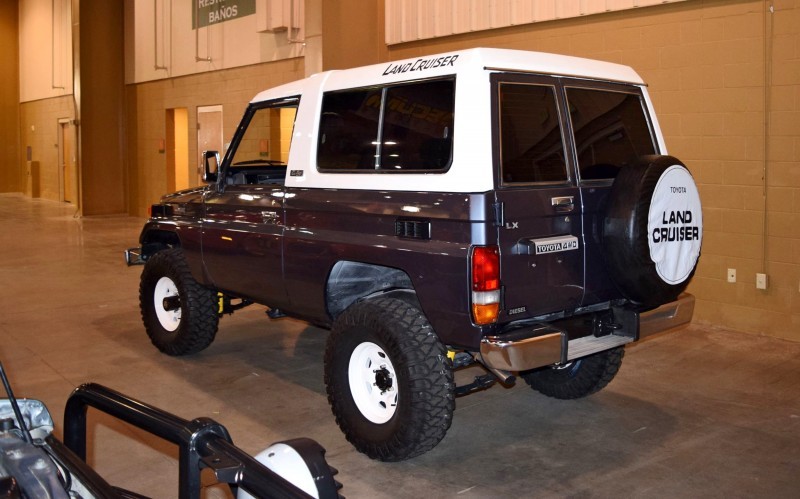 1987 Toyota BJ-74 Land Cruiser RHD TURBO Automatic with White FRP TOP 15