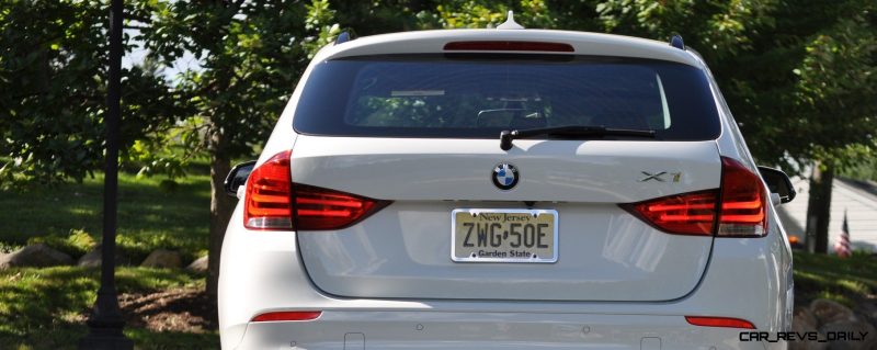 BMW X1 sDrive28i M Sport - Alpine White in 60 High-Res Photos43