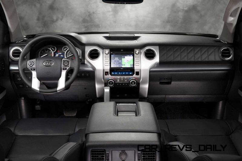 2014_Toyota_Tundra_Platinum_010