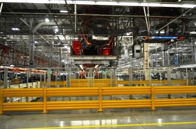 BMW X3 and X4 Factory Tour in 111 High-Res Photos -- Cool, Calm, and Quiet = Opposite of Most Auto Plants 31