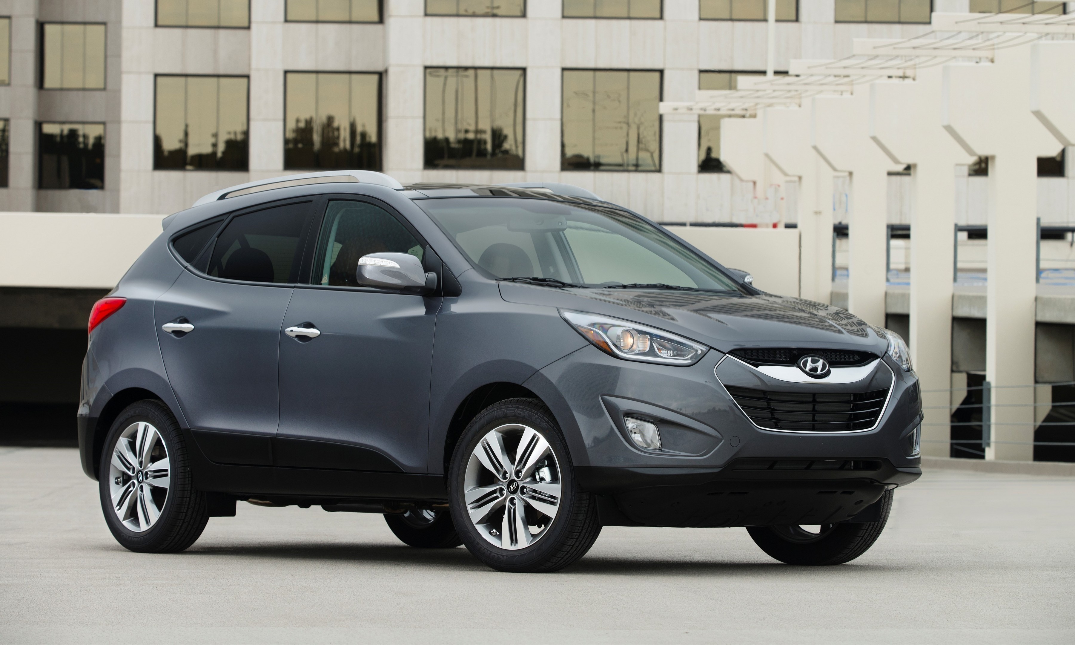 2015 Hyundai Tucson is Trendy Crossover With Loaded