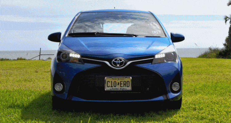 yaris gif