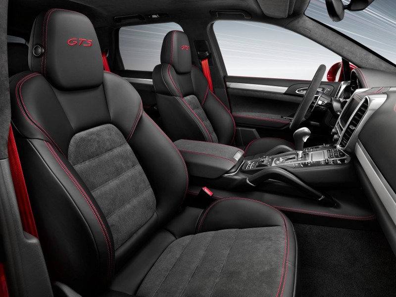 2015 Porsche Cayenne GTS 9