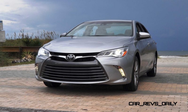 2015 Toyota Camry XLE V6 18
