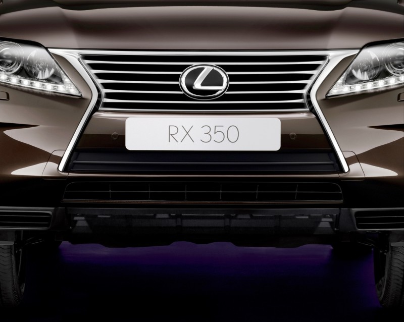 Road Test Review - 2015 Lexus RX350 AWD  13