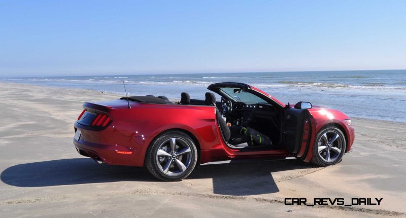 2015 Ford Mustang Convertible  76