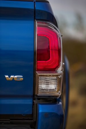 2016 Toyota Tacoma Limited 26