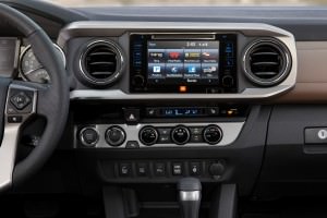 2016 Toyota Tacoma Limited 34