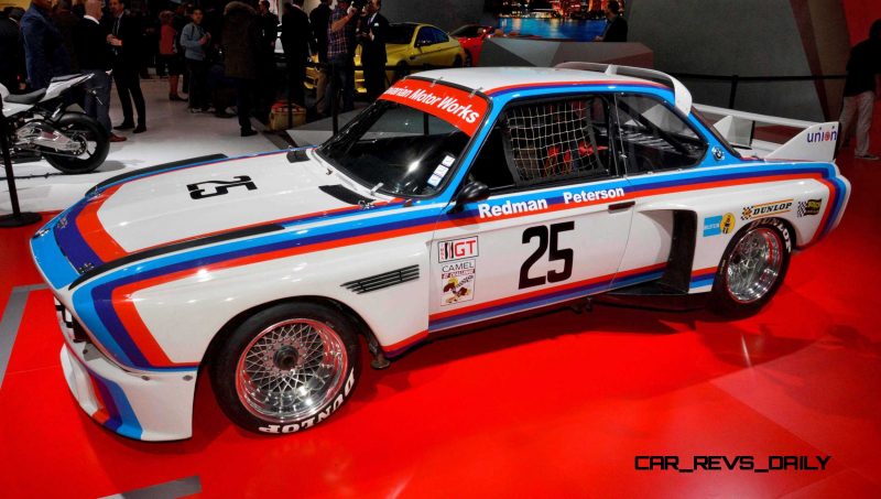 Detroit NAIAS 2015 Showfloor Gallery 44