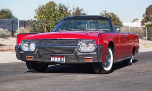 1961 Lincoln Continental Convertible 1