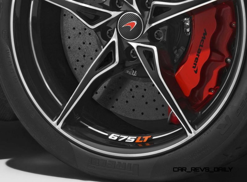 2015 McLaren 675LT 17