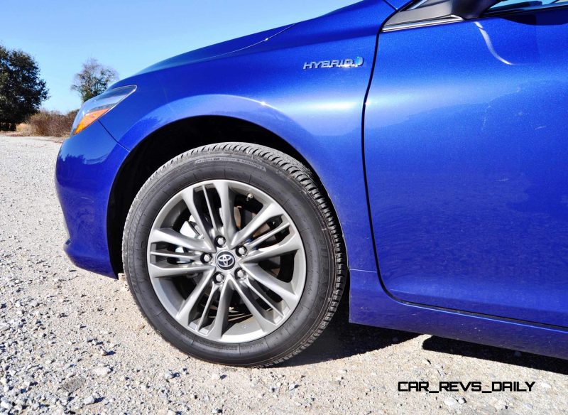 2015 Toyota Camry SE Hybrid Review 84