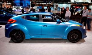 2016 Hyundai Veloster RALLY Edition 2