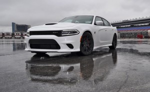 2015 Dodge Charger SRT HELLCAT Review 32