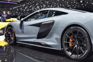 2015 McLaren 675LT 41