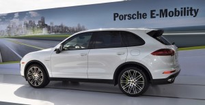 2015 Porsche Cayenne S E-Hybrid 41
