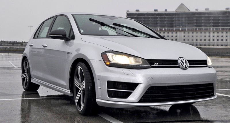 2015 Volkswagen Golf R Review 11