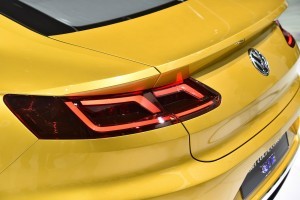 2015 Volkswagen Sport Coupe Concept GTE 13