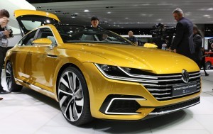 2015 Volkswagen Sport Coupe Concept GTE 1