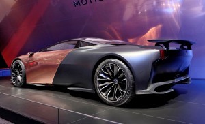 Geneva 2015 Showfloor - PEUGEOT 5