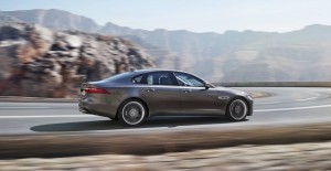 2016 Jaguar XF 74