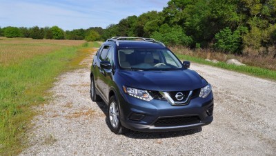 2015 Nissan Rogue SV 44