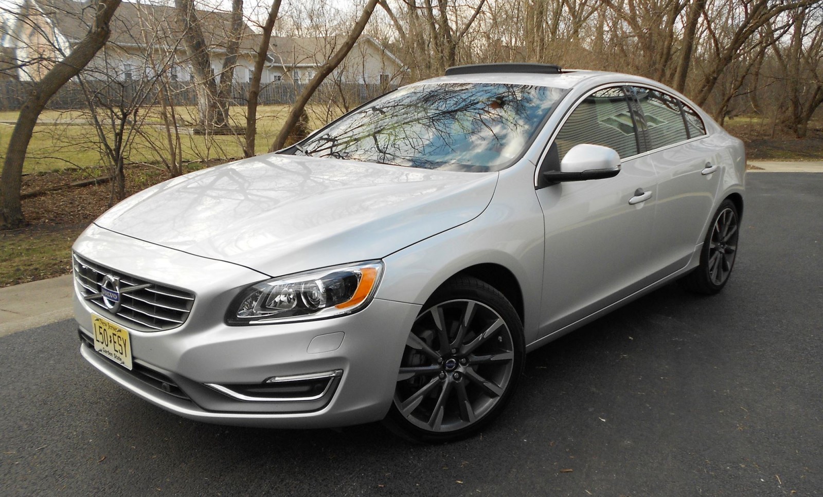 2015 Volvo S60 T6 Drive-E 6 » Car-Revs-Daily.com