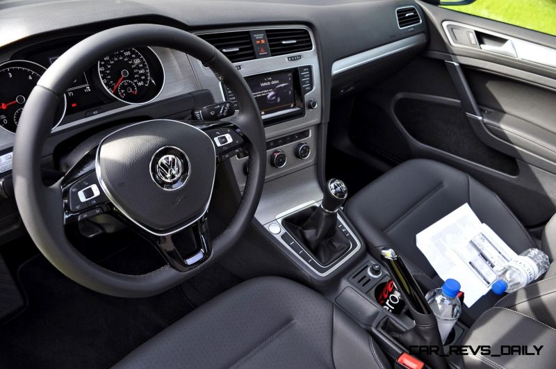 2015 VW Golf Sportwagen TDI SE 16