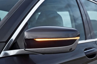 2016 BMW 750 Exterior Photos 27