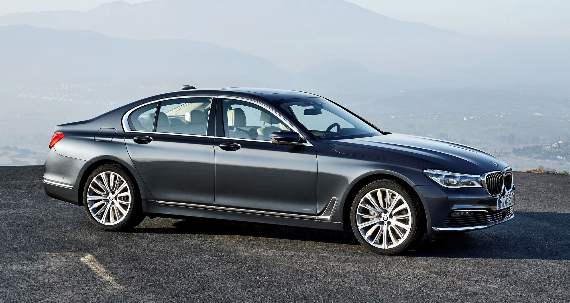 Аренда bmw 750