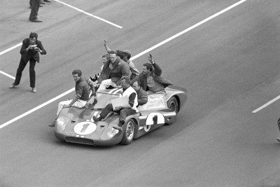 FordGT_Heritage_1967_FordGTMkIVFIALeMans_02 copy