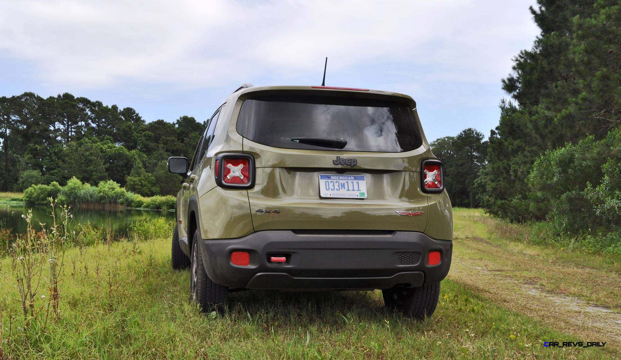2015 Jeep RENEGADE Trailhawk Review 14