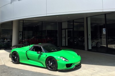 Porsche 918 Spyder with HRE P104 in Gloss Black (2)_19963571801_o
