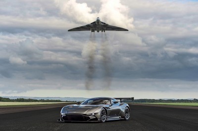2016 Aston Martin VULCAN meets Avro VULCAN Bomber 1