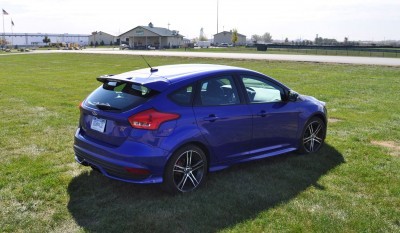2016 Ford FOCUS ST Kona Blue 77