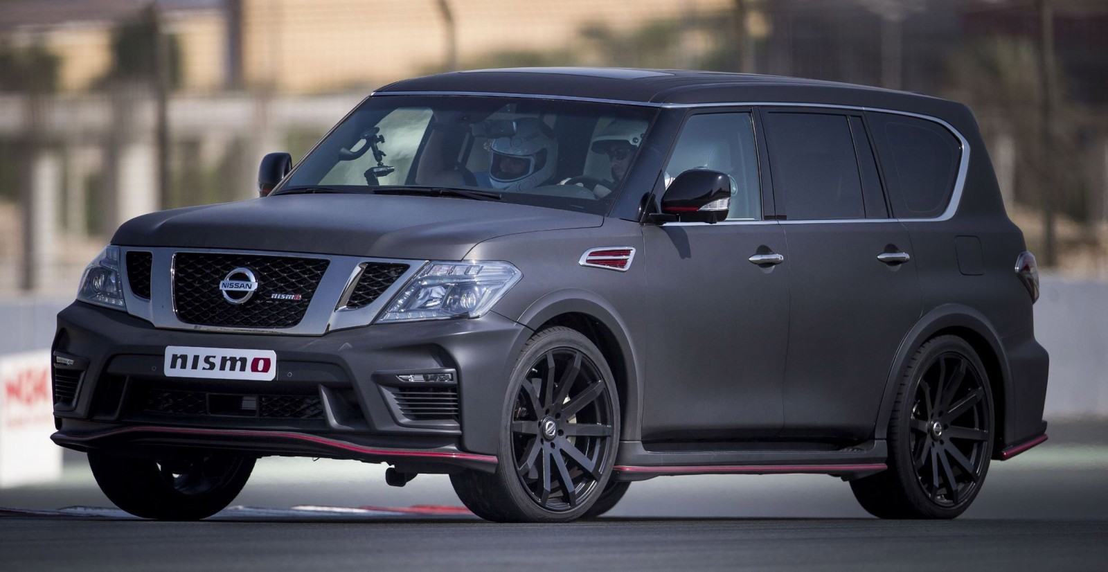 Nissan Patrol y62 чёрный
