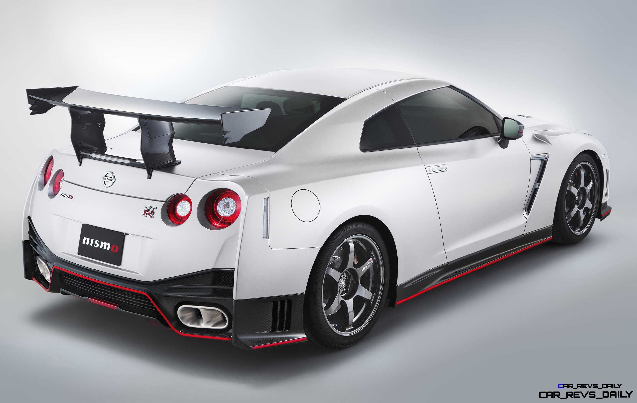 2016 Nissan GT-R NISMO N-Attack Package