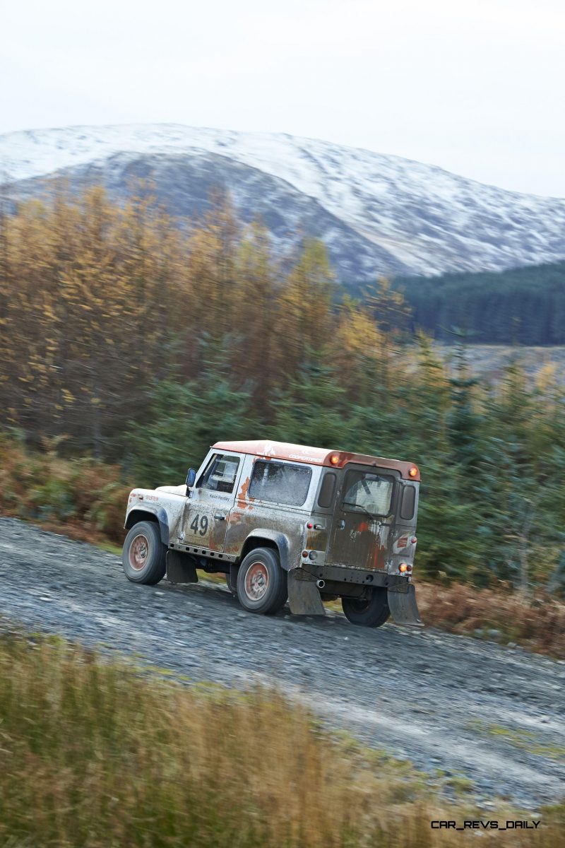 Land Rover DEFENDER CHALLENGE by Bowler Motorsport