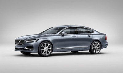 171020_Front_Quarter_Volvo_S90_Mussel_Blue